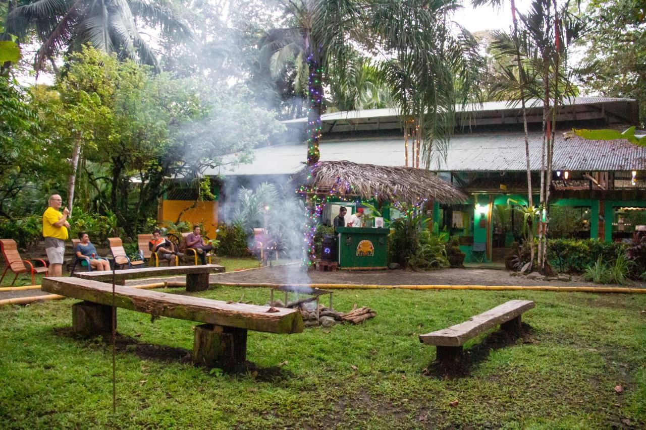La Palapa Hut Nature Hostel Puerto Jiménez Kültér fotó